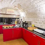 Hipotel Père-lachaise République Hotel Paris