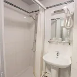 Hotel Hipotel Père-lachaise République 3*