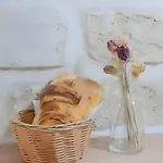 Hipotel Père-lachaise République Hotel Paris