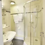 Hotel Hipotel Père-lachaise République 3*