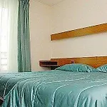 Hipotel Père-lachaise République Hotel 3*