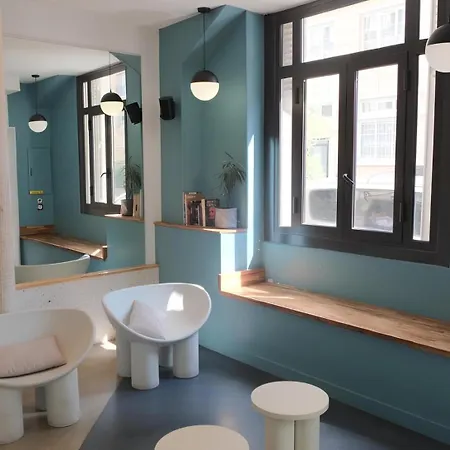 Hipotel Pere-lachaise Republique 3*