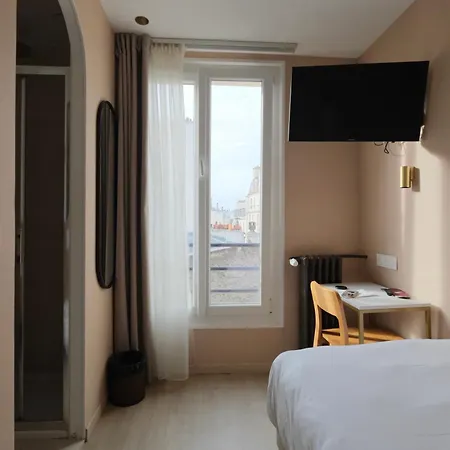 Hipotel Père-lachaise République Hotel