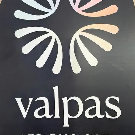 Hipotel Pere-lachaise Republique 3*