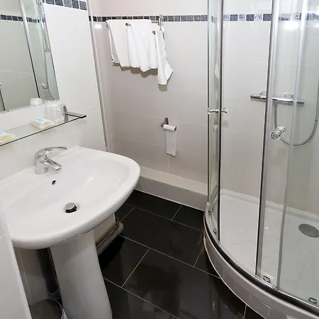 Hipotel Pere-lachaise Republique Otel 3*