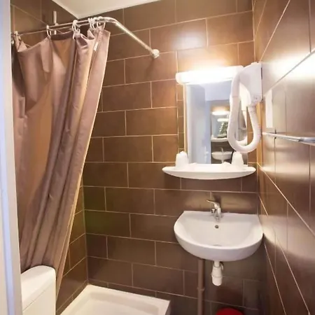 Hipotel Père-lachaise République Hotel