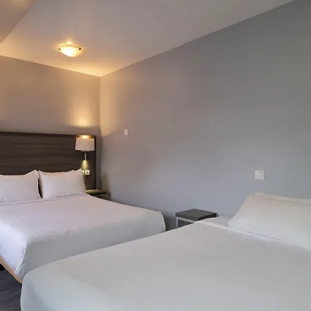 Hipotel Père-lachaise République Hotel 3*