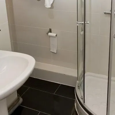 Hipotel Pere-lachaise Republique 3*