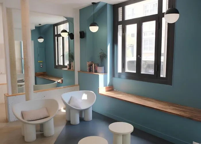 Hipotel Pere-lachaise Republique 3*