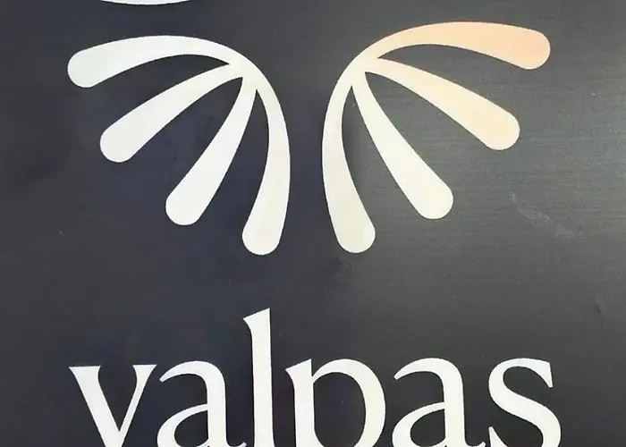 Hipotel Pere-lachaise Republique 3*