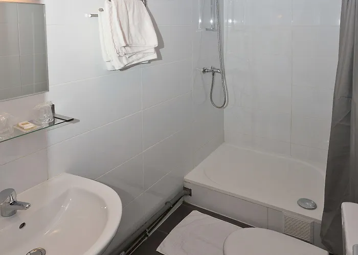 Hipotel Pere-lachaise Republique Paříž