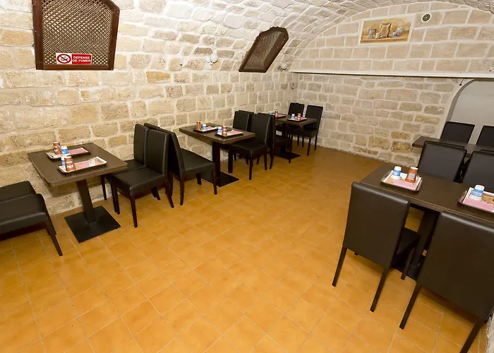 Hipotel Pere-lachaise Republique