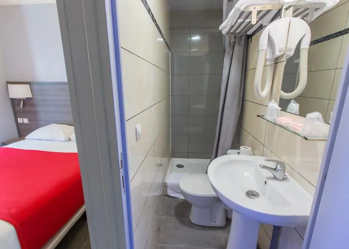 Hipotel Pere-lachaise Republique