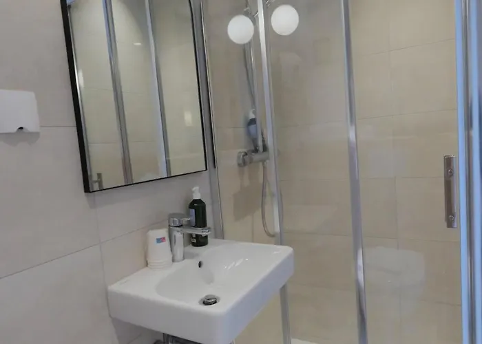 Hipotel Pere-lachaise Republique Hotell 3*