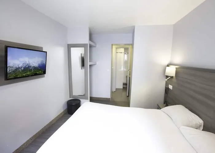 Hotell Hipotel Pere-lachaise Republique