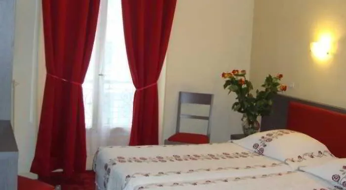 Hotell Hipotel Pere-lachaise Republique 3*